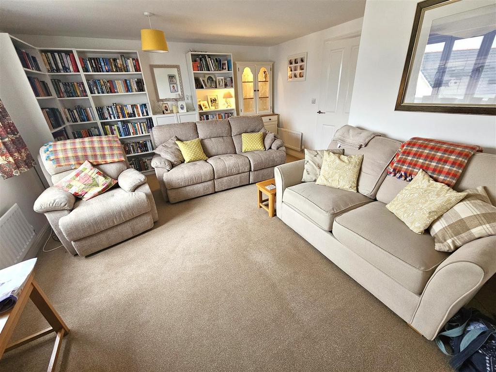 Living Room.jpg