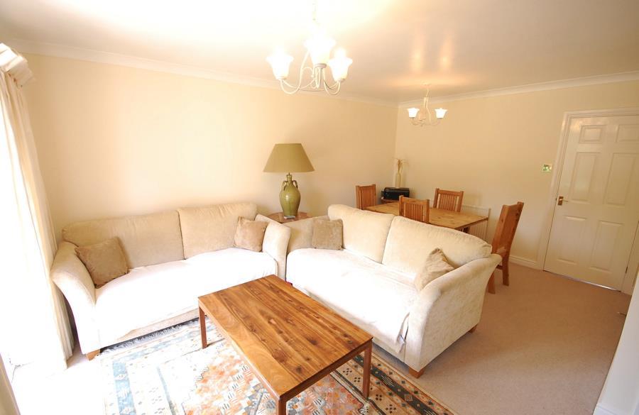 Lounge Area 2.JPG