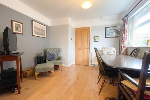 3 bedroom semi-detached house for sale, Alderley Drive, Bredbury