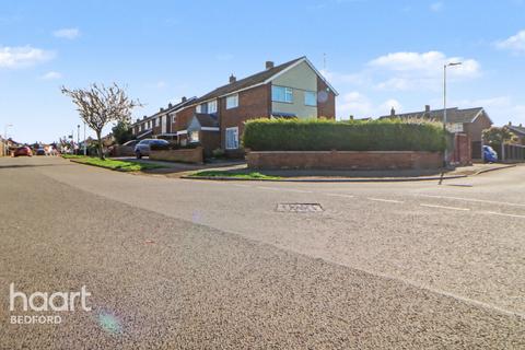 3 bedroom semi-detached house for sale, Knights Avenue, Bedford
