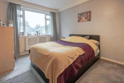 undefined, Barons Close, Harborne, Birmingham, B17
