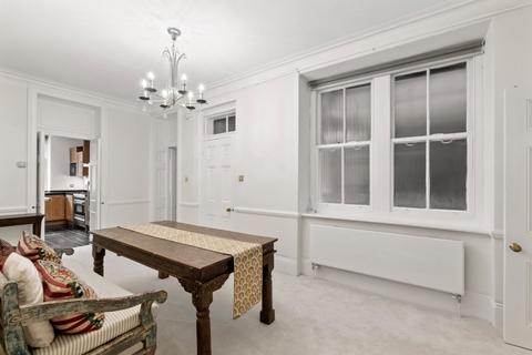 2 bedroom flat to rent, Queen's Gate, South Kensington, London