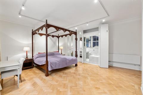 2 bedroom flat to rent, Queen's Gate, South Kensington, London