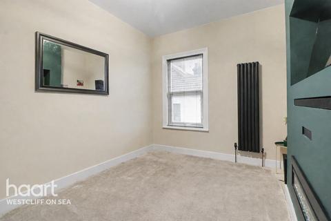 3 bedroom flat for sale, Park Street, WESTCLIFF-ON-SEA