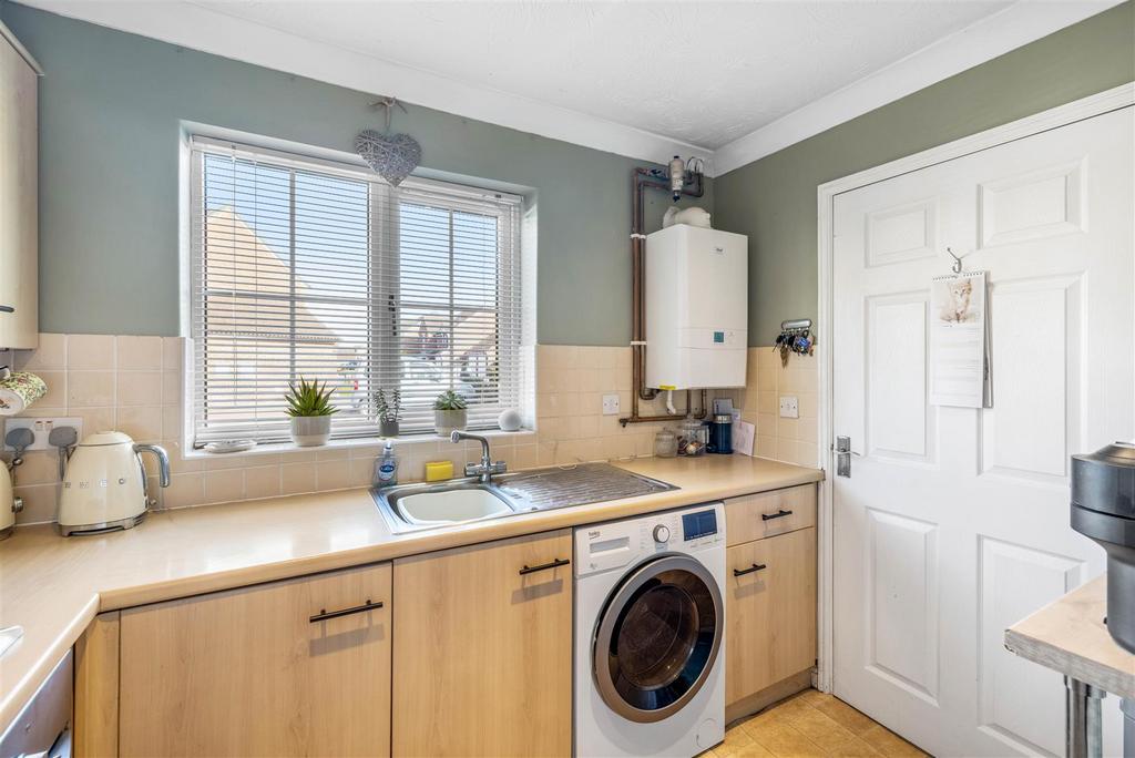 51 Saddlers Way (Fishtoft)-10.jpg