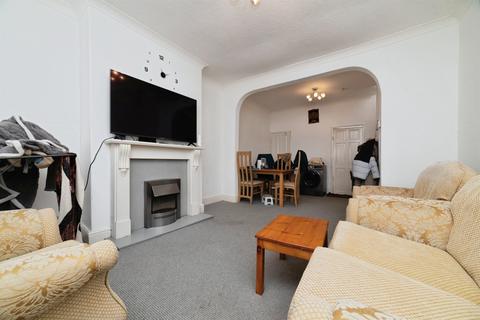 2 bedroom terraced house for sale, Marlborough Avenue, Hull