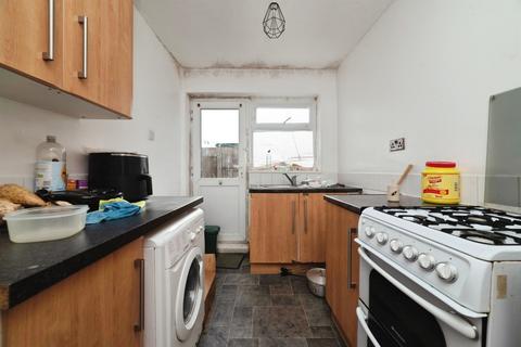 2 bedroom terraced house for sale, Marlborough Avenue, Hull