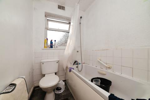 2 bedroom terraced house for sale, Marlborough Avenue, Hull
