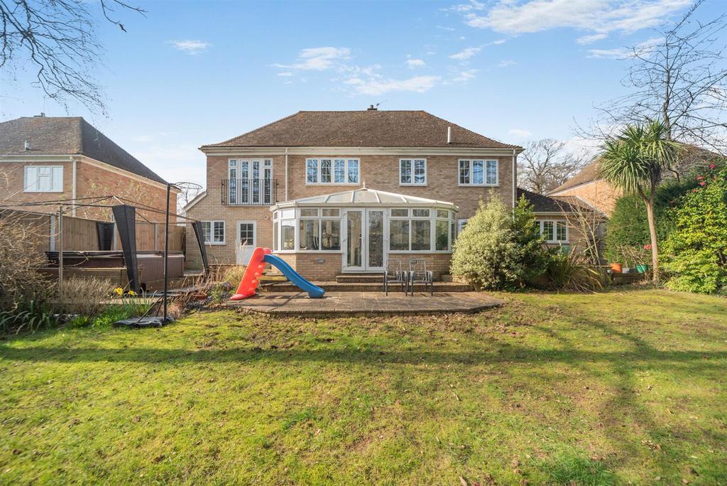 8681013-exterior03.jpg
