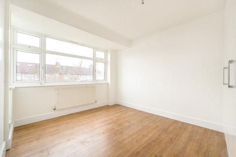 3 bedroom house to rent, Hadley Gardens, Southall UB2