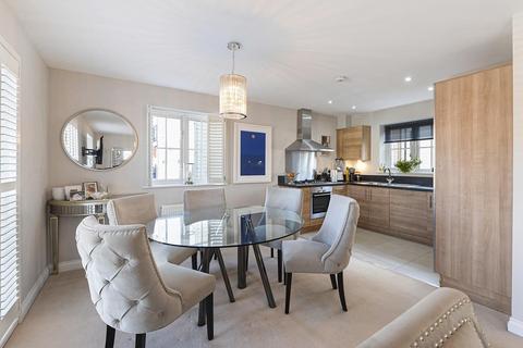 2 bedroom apartment for sale, Queen Street, Kings Hill, ME19 4JP