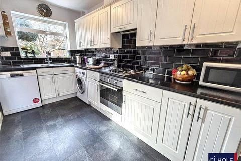 undefined, Elmgrove Road, Hucclecote, Gloucester, GL3
