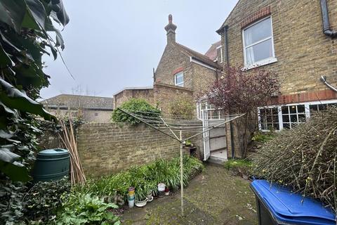 5 bedroom terraced house for sale, Vale Road, Broadstairs, Kent