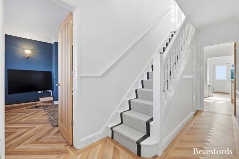 3 bedroom detached house for sale, Hanging Hill Lane, Hutton, CM13