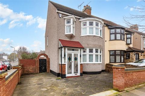 3 bedroom house for sale, Cambridge Avenue, Gidea Park, RM2