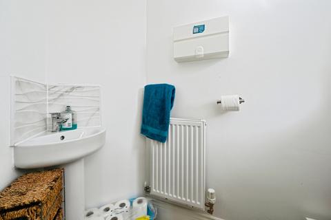 3 bedroom end of terrace house for sale, Goodacre Close, Alfreton, DE55