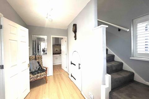 undefined, Uxbridge UB8