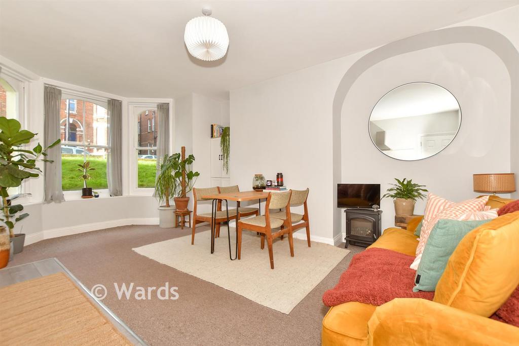Lounge/ Kitchen