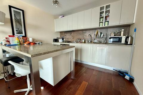 undefined, Apartment 2405 Beetham Tower, 10 Holloway Circus Queensway, Birmingham, B1 1BA
