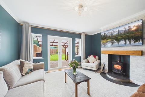 3 bedroom semi-detached house for sale, Abbeygarth Villas Thorn Lane, North Lincolnshire DN19