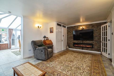 3 bedroom end of terrace house for sale, Jubilee Close, Weeting, Brandon
