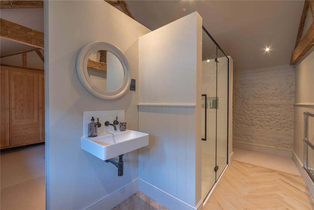 En Suite Shower