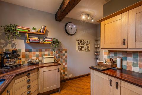 4 bedroom house for sale, Chetwynd Park, Newport TF10