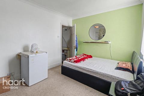 2 bedroom terraced house for sale, Priory Road, Croydon