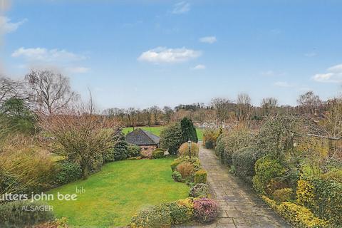4 bedroom character property for sale, Cedar Avenue, Alsager