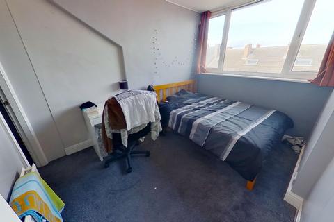 4 bedroom terraced house to rent, Stanmore Street, Burley, Leeds, West Yorkshire