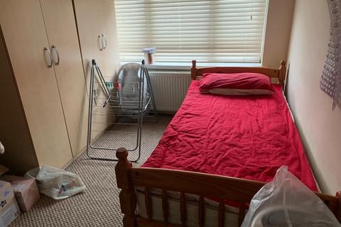 3 bedroom terraced house to rent - Dagenham, RM9