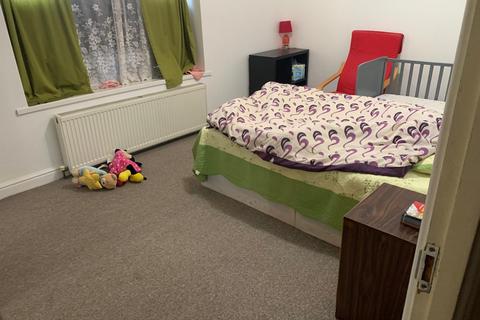 undefined, Dagenham, RM9