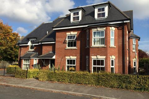 2 bedroom flat to rent, Holdenhurst Road, Bournemouth