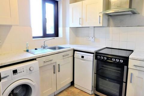 1 bedroom terraced house to rent, Dutch Barn Close, Stanwell, Staines-upon-Thames, Surrey, TW19