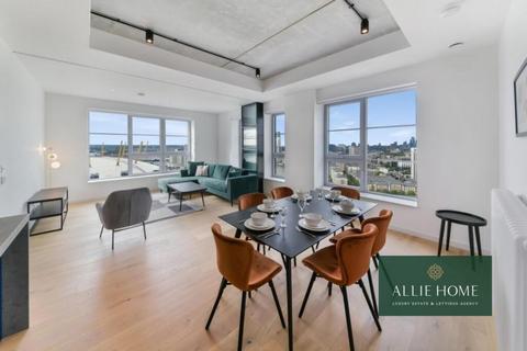 3 bedroom flat for sale - Goodluck Hope Walk, London E14