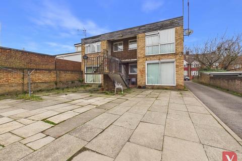 undefined, Malzeard Road, Luton LU3
