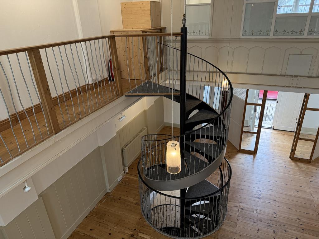Gallery view 2