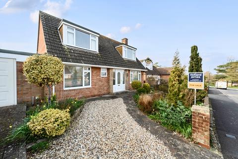 undefined, Balmoral Close, Lawn, Swindon, SN3
