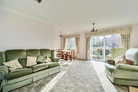 undefined, Balmoral Close, Lawn, Swindon, SN3