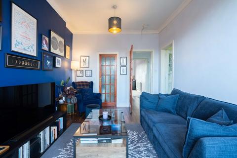 2 bedroom flat for sale, Flat 2/2 22 Mannering Court, Glasgow, G41 3QJ
