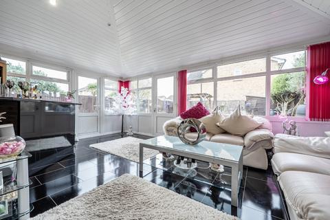 4 bedroom detached house for sale, Portland Close, Near Burnham, Berkshire, SL2