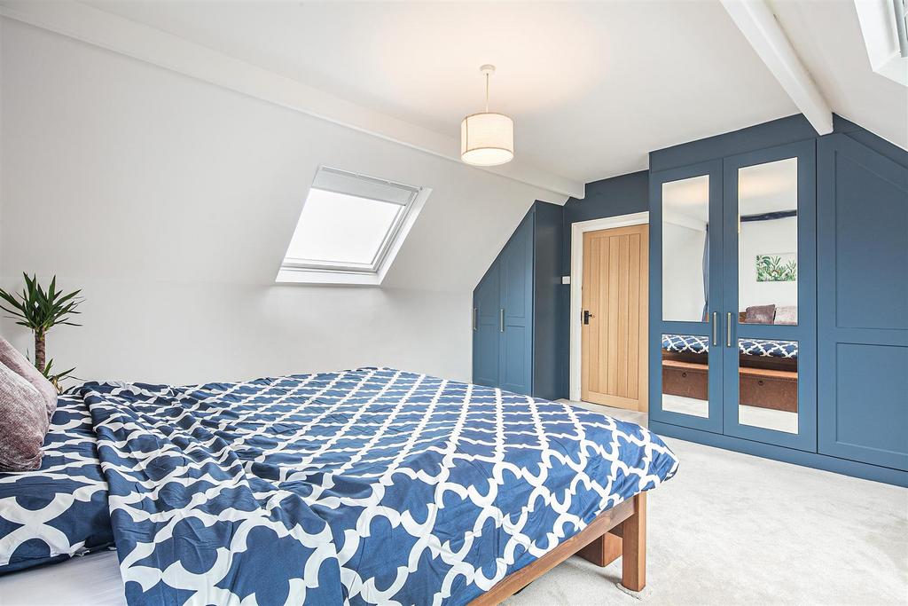 Principal bedroom