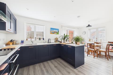 3 bedroom detached house for sale, Admiral Way, Chinnor, Oxfordshire