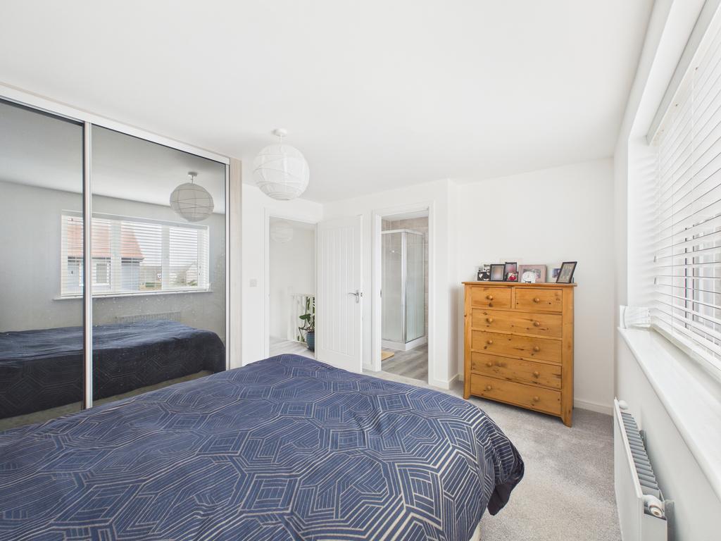 Bed 1.2