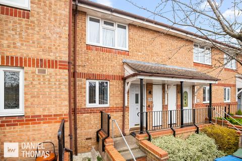 DANIEL THOMAS | Windsor Wood, Waltham Abbey, EN9 1LY