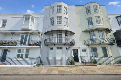 undefined, Spencer Square, Ramsgate, CT11