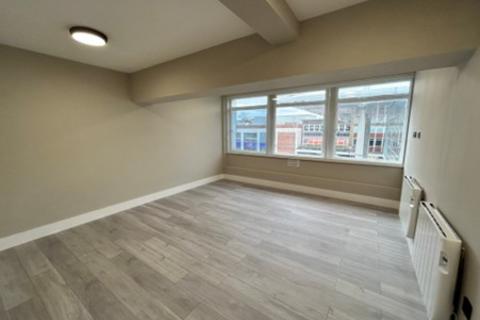 1 bedroom apartment to rent, Queens Square, Crawley, RH10