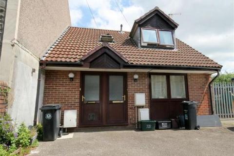 Broadfield Avenue, Bristol, BS15