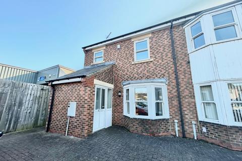 3 bedroom house to rent, Victoria Court, Durham, DH1