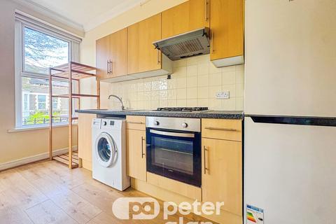1 bedroom flat to rent, Connaught Road, Roath, CF24
